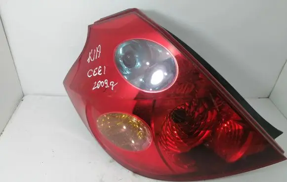 KIA Ceed Rear/tail lights 165605L