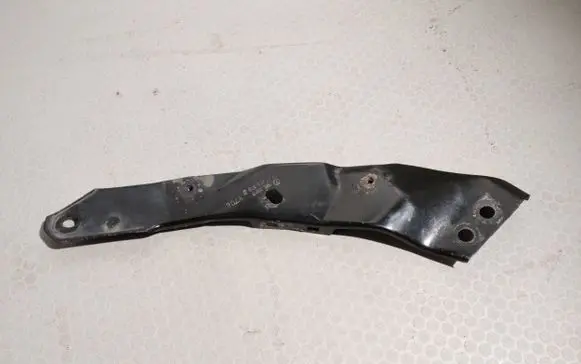 Radiator support slam panel bracket