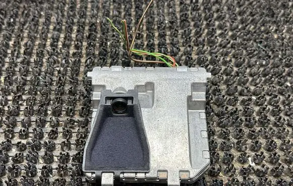 Windshield/windscreen camera