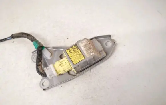 Toyota Avensis Verso Airbag deployment crash/impact sensor 8986044010 89860-44010