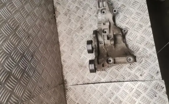 Audi A4 S4 B7 8E 8H Generator/alternator bracket 03g903143d