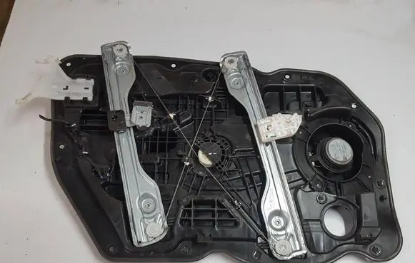 KIA Ceed Front door window regulator with motor 