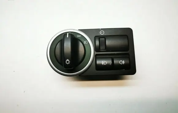 Land Rover Range Rover L322 Light switch LRGYUD000161PUY
