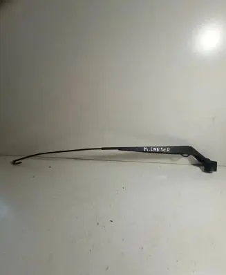 Mitsubishi Lancer Front wiper blade arm