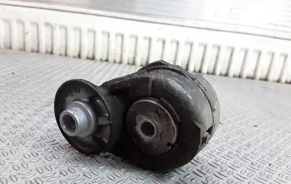 Alfa Romeo 156 Generator/alternator belt tensioner