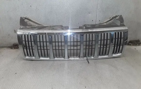 Jeep Grand Cherokee (WK) Front bumper upper radiator grill