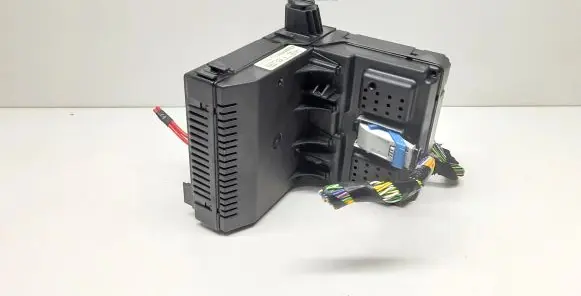 Volvo XC90 Fuse module 31314468 28241898