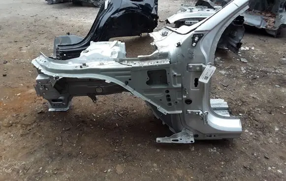 Volvo S60 Front quarter panel 32318538