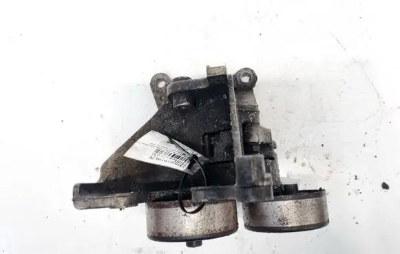 Subaru B9 Tribeca Engine mounting bracket