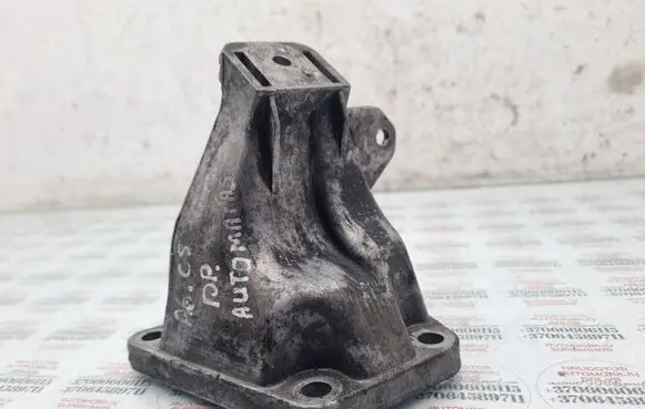 Audi A6 S6 C5 4B Engine mounting bracket 4B0199308