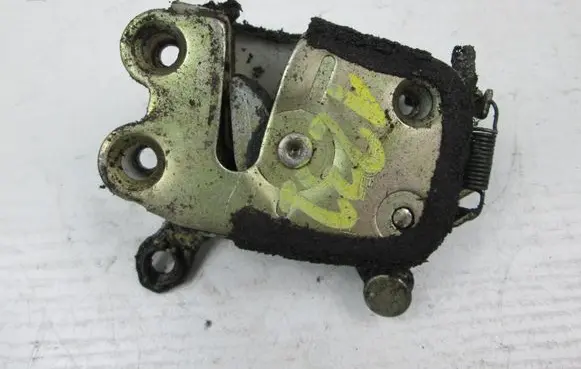 Hyundai H-100 Front door lock 