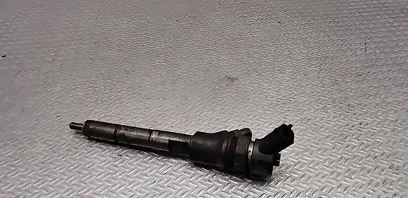 Toyota Yaris Fuel injector 0445110085