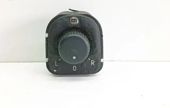 Volkswagen PASSAT B6 Wing mirror switch 1K0959565F