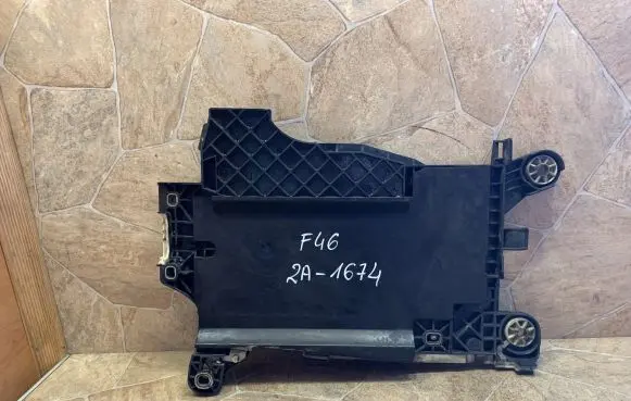 BMW 2 F46 Battery box tray 58650910
