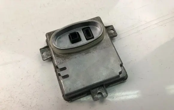BMW 3 E90 E91 Xenon control unit/module 6261110499
