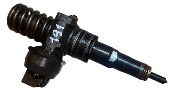 Volkswagen Golf V Fuel injector 038130073AG 0414720215