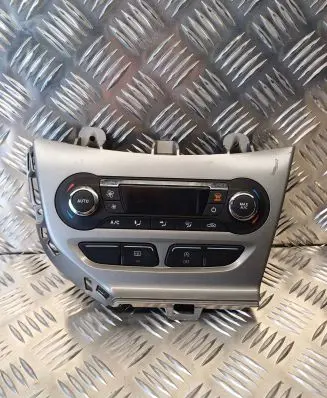 Ford Focus Climate control unit BM5T18C612CL WK3B33557