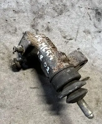 Nissan Primera Clutch slave cylinder 