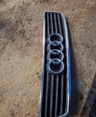 Audi A6 S6 C5 4B Front grill 4b0853651a