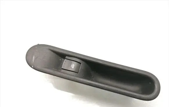 Renault Espace - Grand espace IV Electric window control switch 8200327947
