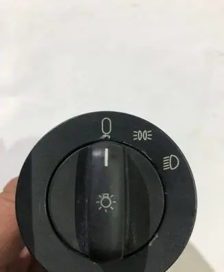 BMW 7 E38 Light switch 8363883