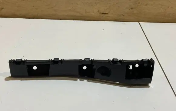 Ford Mustang VI Front bumper mounting bracket FR3B16C066AC