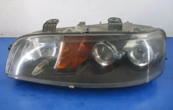 Fiat Punto (188) Headlight/headlamp