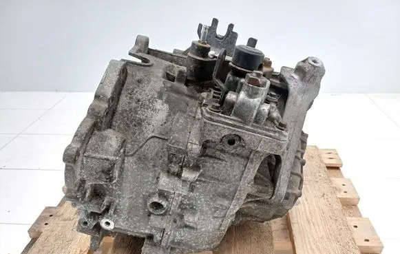 Manual 6 speed gearbox