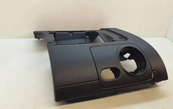 Dashboard lower bottom trim panel