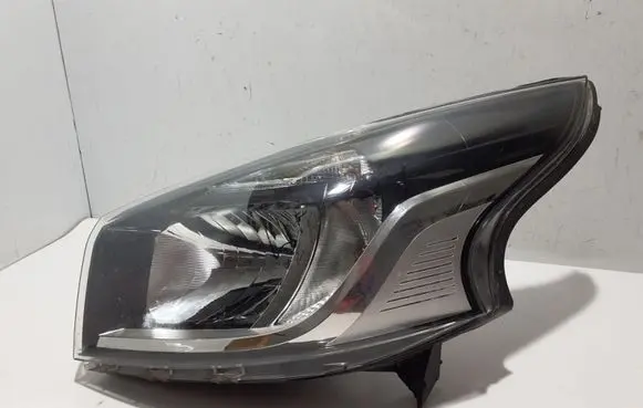 Renault Trafic III (X82) Headlight/headlamp 260608912R
