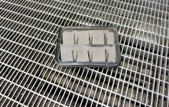 Renault Kadjar Quarter panel pressure vent 7700838358