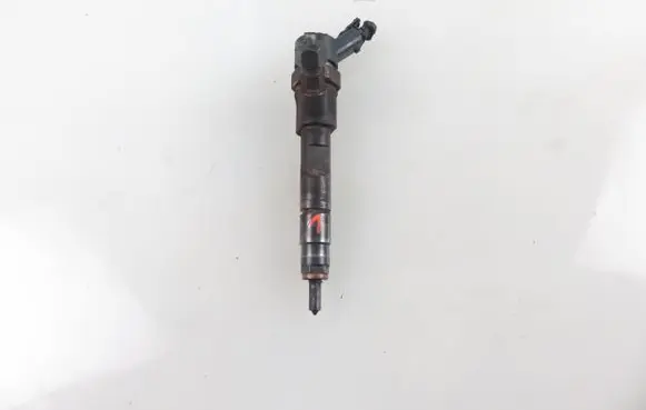 Nissan Primera Fuel injector 0445110110B 8200100272