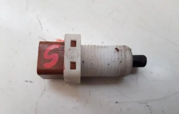Peugeot 807 Clutch pedal sensor 