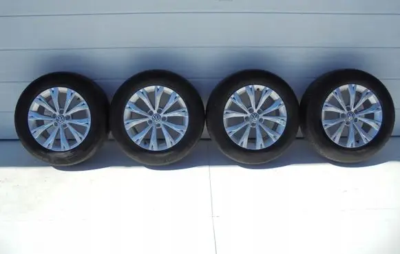 Volkswagen Tiguan R17 alloy rim 5NA601025