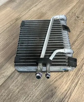 Volkswagen Transporter - Caravelle T5 Air conditioning (A/C) radiator (interior) 7H1820101E 52431278