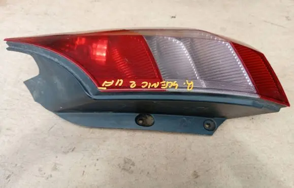 Renault Scenic II - Grand scenic II Rear/tail lights 15911600