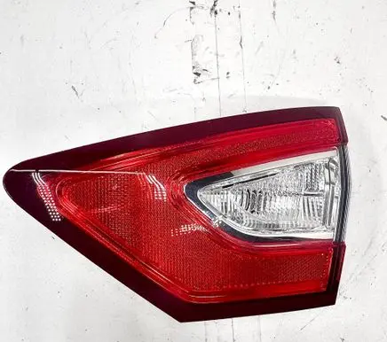 Ford Fusion II Tailgate rear/tail lights DS7313A602AD