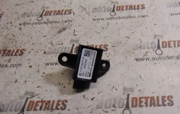 Mercedes-Benz R W251 Airbag deployment crash/impact sensor A0038208426