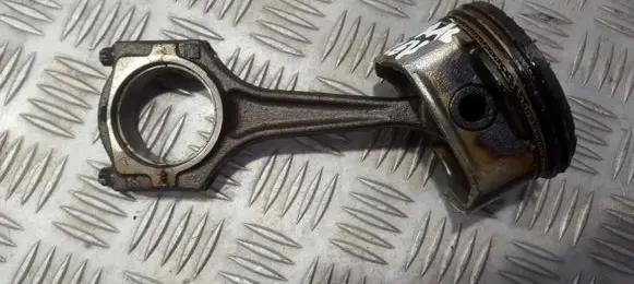 Opel Vectra B Piston with connecting rod