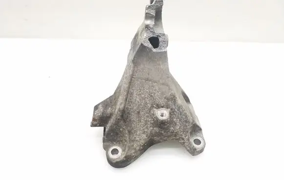 BMW 1 E81 E87 Engine mounting bracket 6781916 678191601