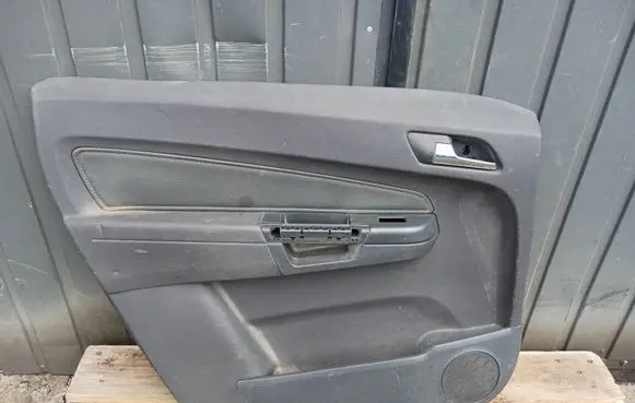 Opel Zafira B Coupe rear side trim panel AHH26555 HLA3370 H26555