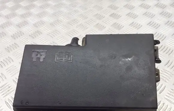 Ford Focus Fuse box cover 3M5T-14A067-BC