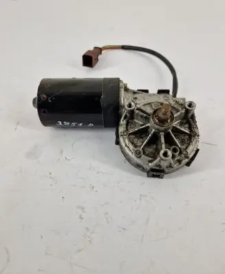 Citroen Xsara Picasso Wiper motor 0390241443