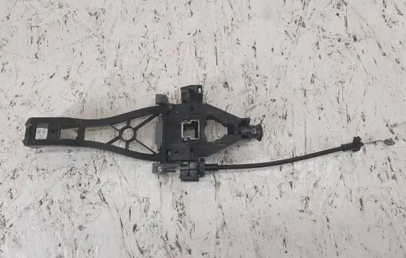 Volvo V50 Rear door exterior handle/bracket 30784202