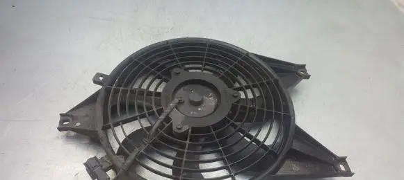 KIA Carnival Radiator cooling fan shroud