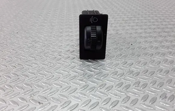 Toyota Corolla Verso AR10 Headlight level height control switch 8415202021