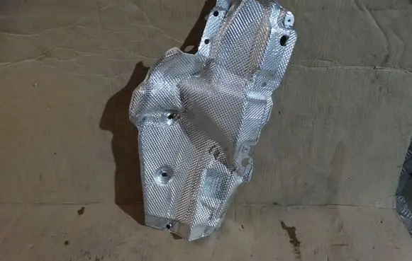 Porsche Cayenne (9Y0 9Y3) Exhaust heat shield 4M0825692G