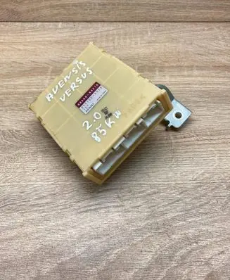 Toyota Avensis Verso Other control units/modules 8865044210 0771005520