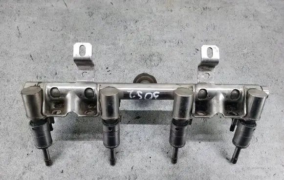 Citroen C4 Grand Picasso Fuel main line pipe
