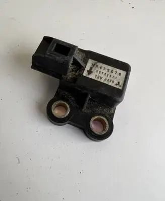 Mitsubishi Pajero Airbag deployment crash/impact sensor MR475078 X2T22371
